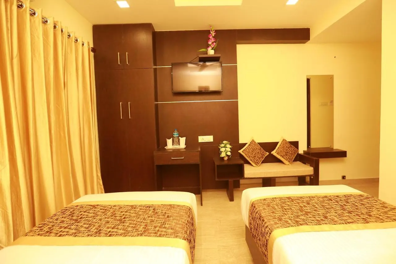 Hotel The Crescent Suites Edapalli